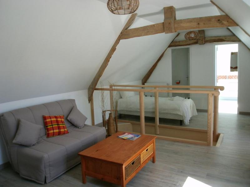 La Maison Periot Trevieres Room photo