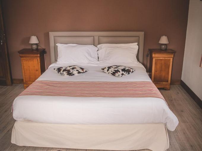 La Maison Periot Trevieres Room photo