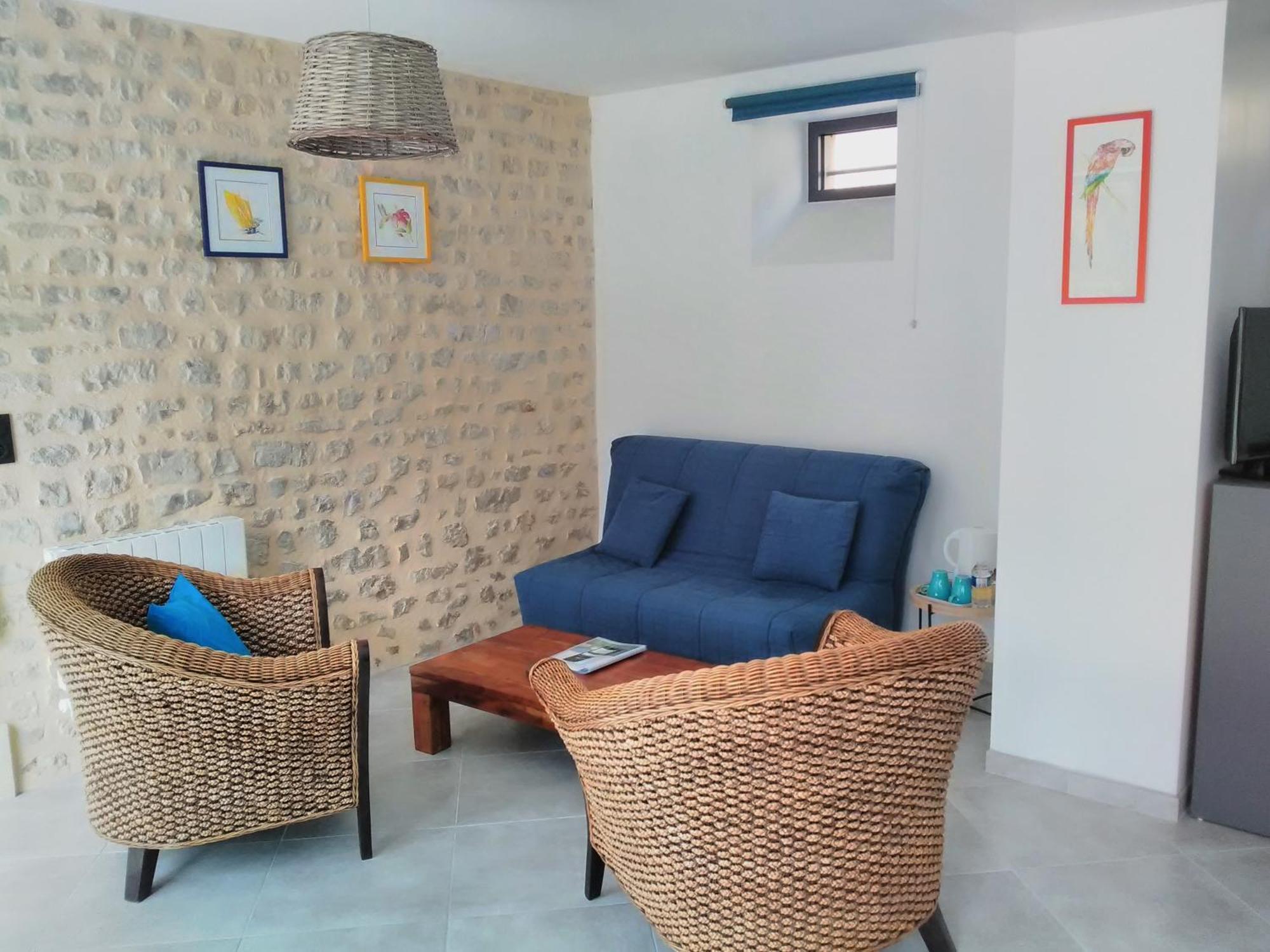 La Maison Periot Trevieres Room photo